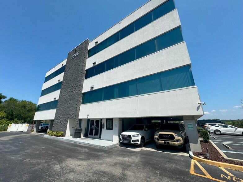 More Photos Of 7345 W Sand Lake Rd, Orlando Office For Sale