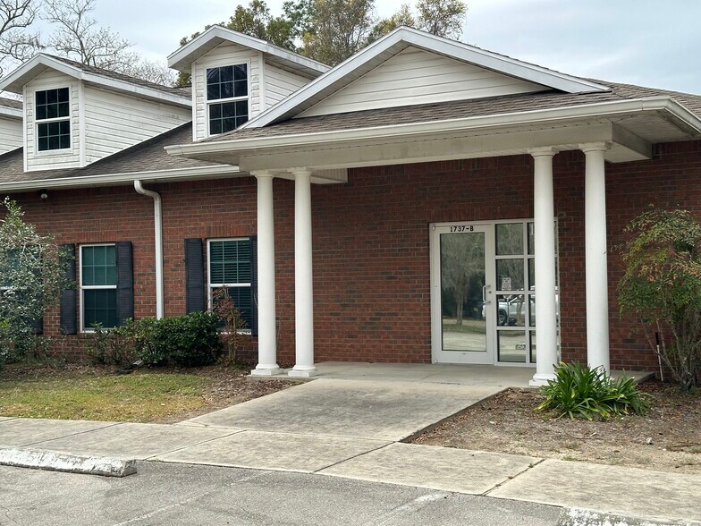 More Photos Of 1737 SE 28th Loop, Ocala Medical For Lease