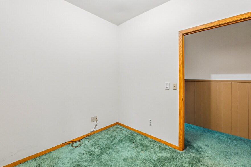 More Photos Of 181 S Main St, Markesan Office Residential For Sale