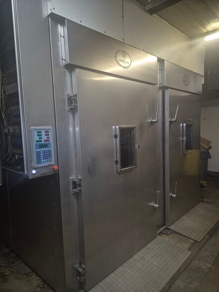 More Photos Of 3923 Covington Hwy, Decatur Food Processing For Sale