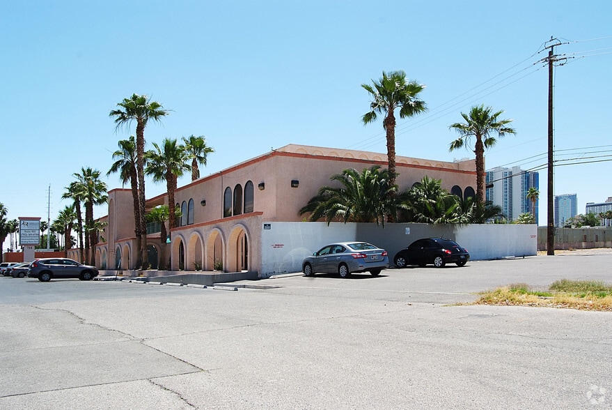 More Photos Of 714 E Sahara Ave, Las Vegas Office For Sale