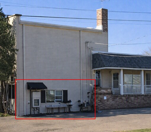 Primary Photo Of 215 W Commerce St, Hernando Storefront Retail Residential For Lease