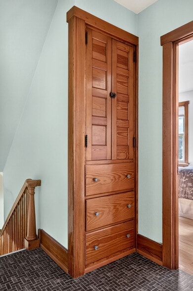 More Photos Of 910 W Market St, Lewisburg Freestanding For Sale