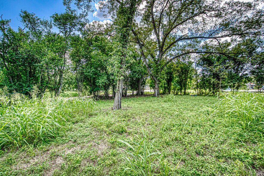 More Photos Of 722 S LBJ, San Marcos Land For Sale