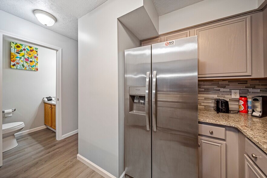 More Photos Of 6037 Lake Rd W, Ashtabula Apartments For Sale