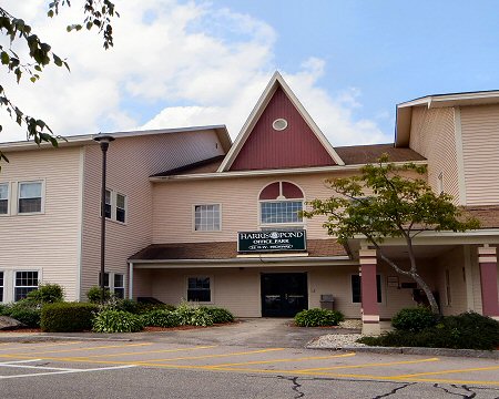 Primary Photo Of 30-32 Daniel Webster Hwy, Merrimack Office For Lease