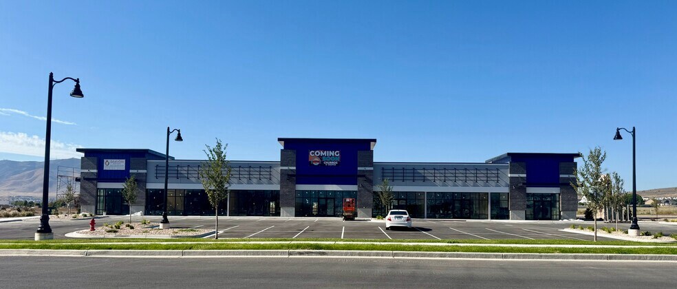 Primary Photo Of 166 Pioneer Crossing, Saratoga Springs Restaurant For Lease