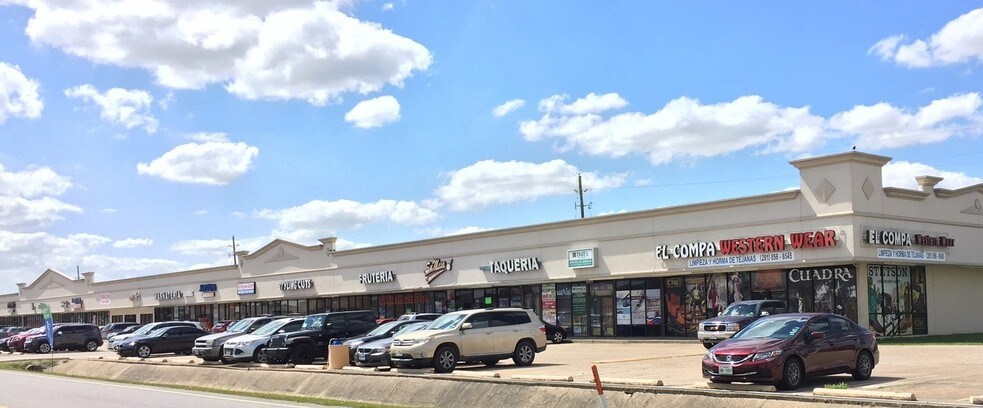 More Photos Of 16200 Loch Katrine Ln, Houston Unknown For Lease