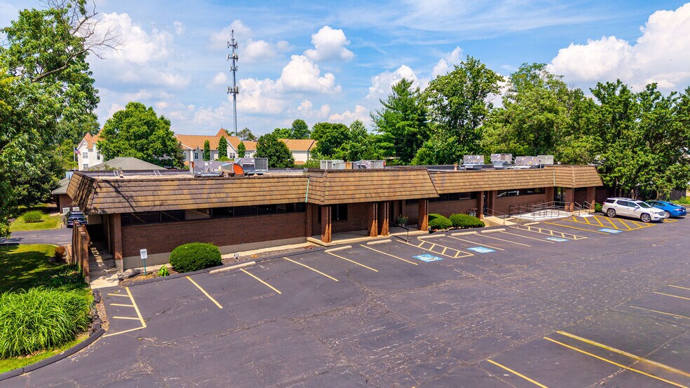 More Photos Of 9030 Montgomery Rd, Cincinnati Medical For Lease