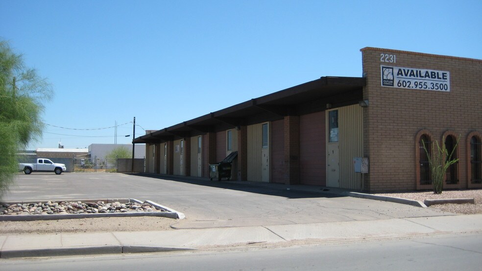 More Photos Of 2201-2231 S 7th Ave, Phoenix Warehouse For Lease