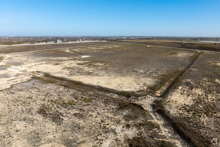 More Photos Of 201 FM 3349, Taylor Land For Sale