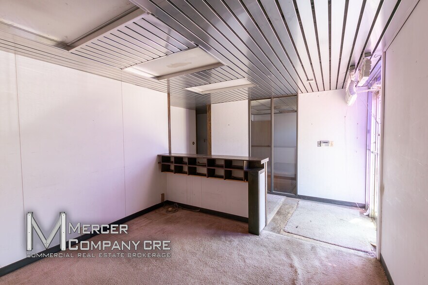 More Photos Of 215 NE 38th St, Oklahoma City Manufacturing For Lease