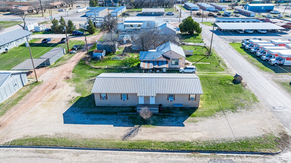 More Photos Of 701 S Avenue F, Haskell Hotel For Sale