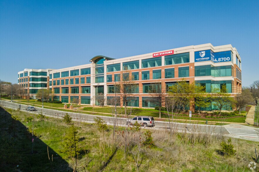 More Photos Of 1220 12th St SE, Washington Office For Lease