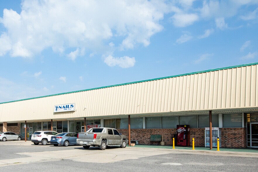 More Photos Of 500 US 90, Patterson Supermarket For Lease