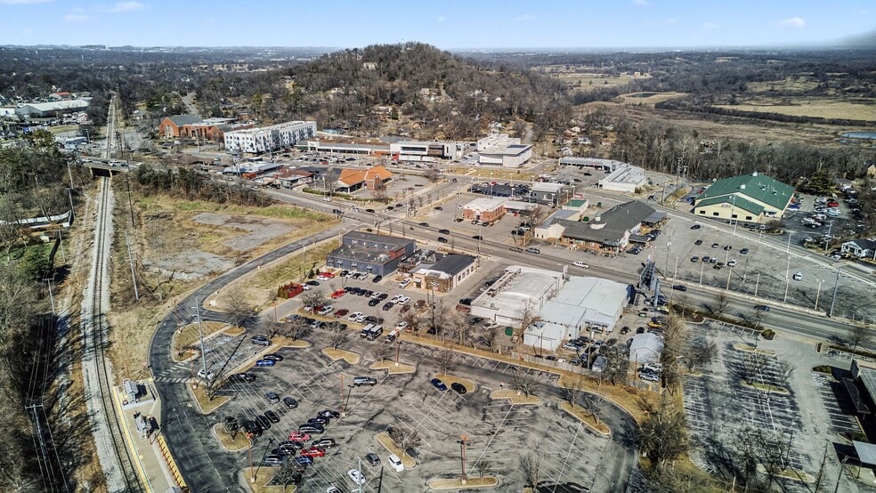 More Photos Of 2710 Old Lebanon Pike, Nashville Unknown For Lease