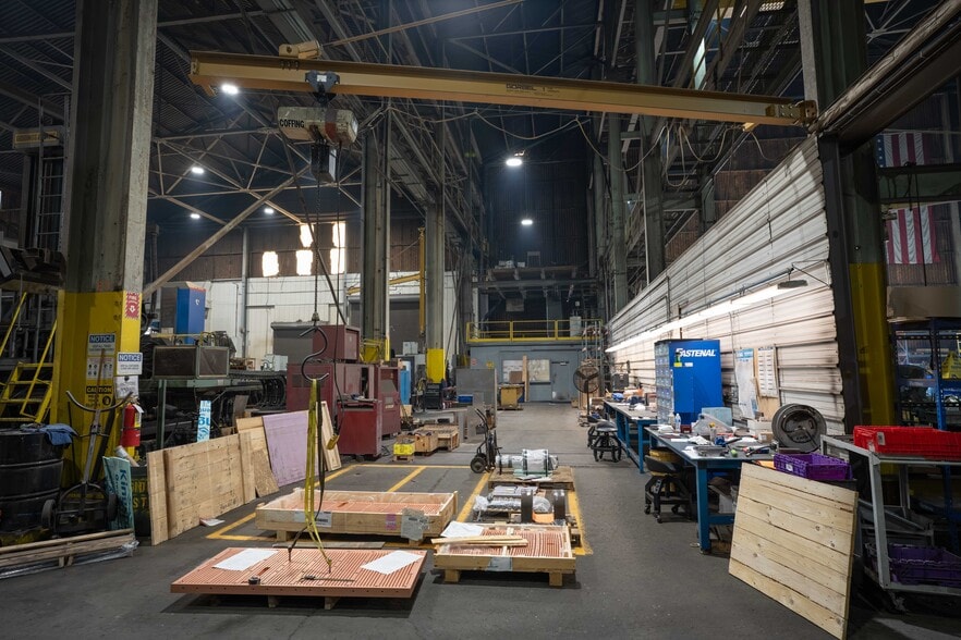 More Photos Of 347 E Industrial Dr, Titusville Industrial For Sale