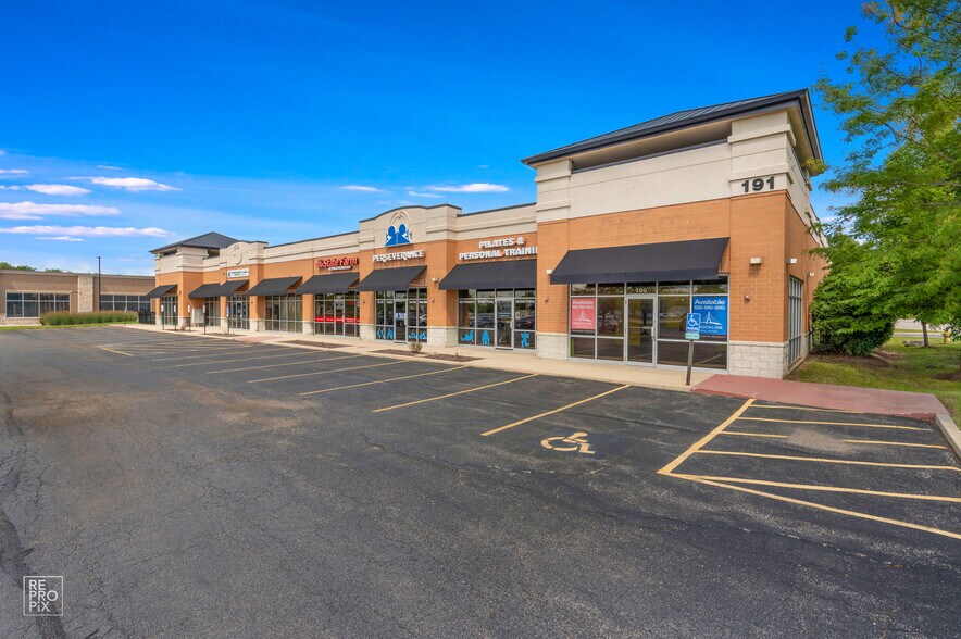 More Photos Of 191 W North Ave, West Chicago Freestanding For Sale