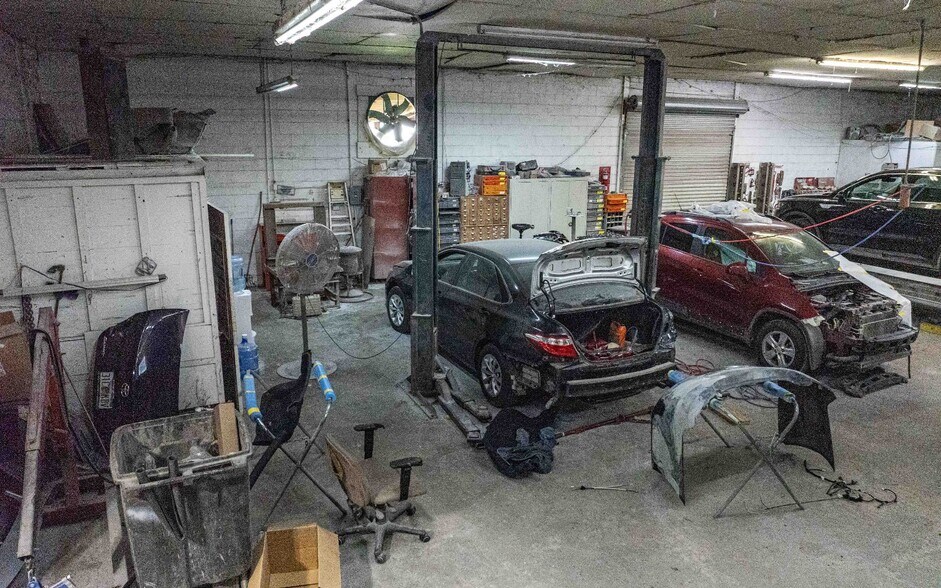 More Photos Of 13508 US HWY 90, Live Oak Industrial For Sale