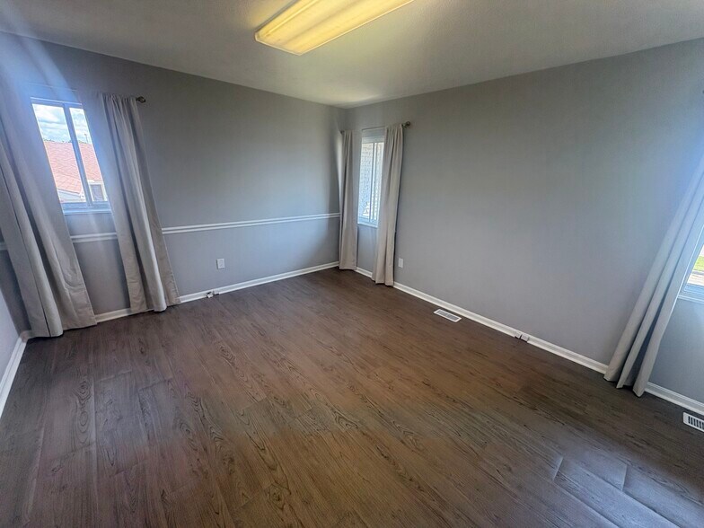More Photos Of 2151 Miamisburg-Centerville Rd, Dayton Loft Creative Space For Lease