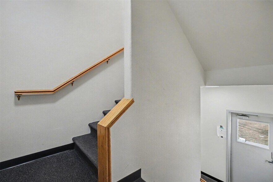 More Photos Of 305 46th St N, Great Falls Apartments For Sale