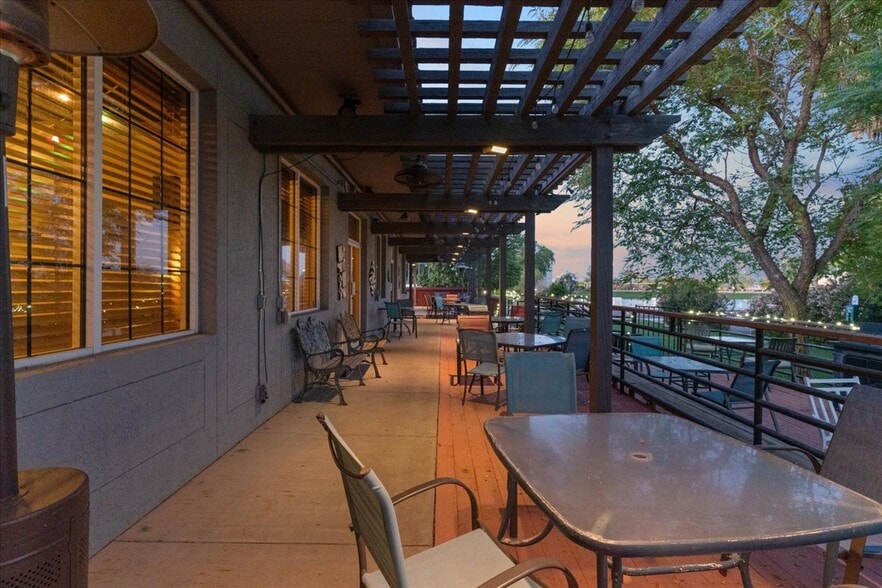More Photos Of 12555 W Bell Rd, Surprise Restaurant For Sale