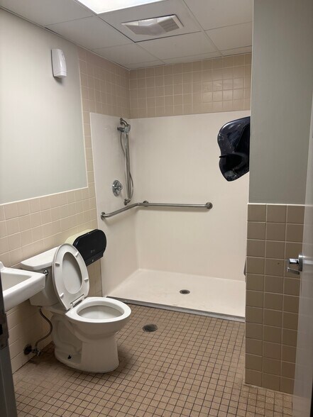 More Photos Of 85 S Long St, Williamsville Office For Lease