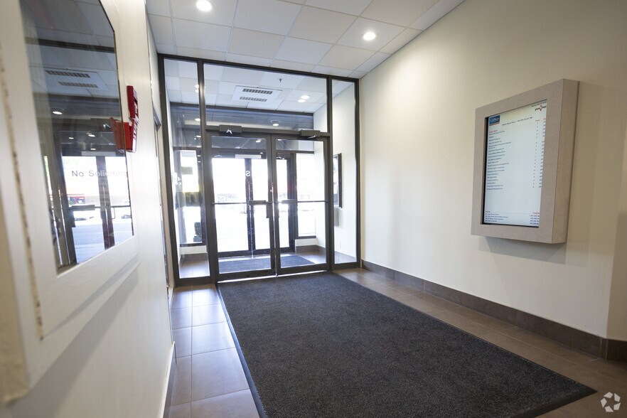 More Photos Of 1414 8th St SW, Calgary Office For Lease