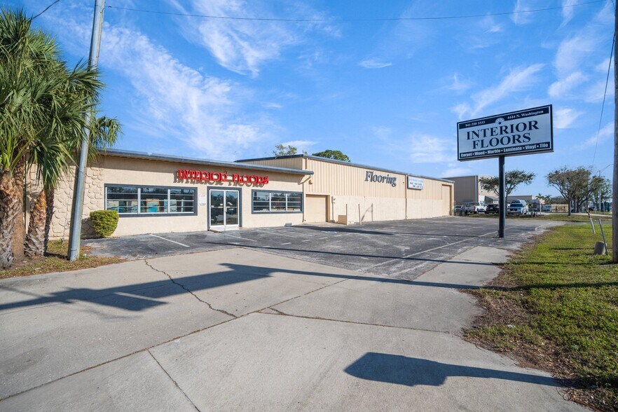 More Photos Of 4444 N Washington Blvd, Sarasota Warehouse For Sale