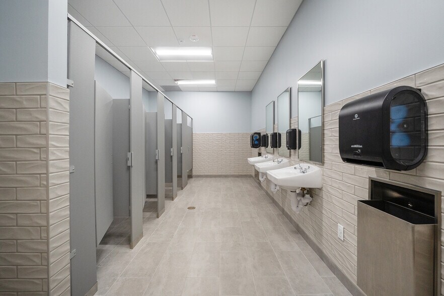 More Photos Of 15009 Lancaster Hwy, Charlotte Office For Lease