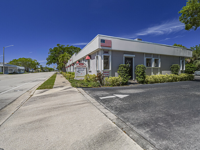 More Photos Of 800 20th Pl, Vero Beach Medical For Lease