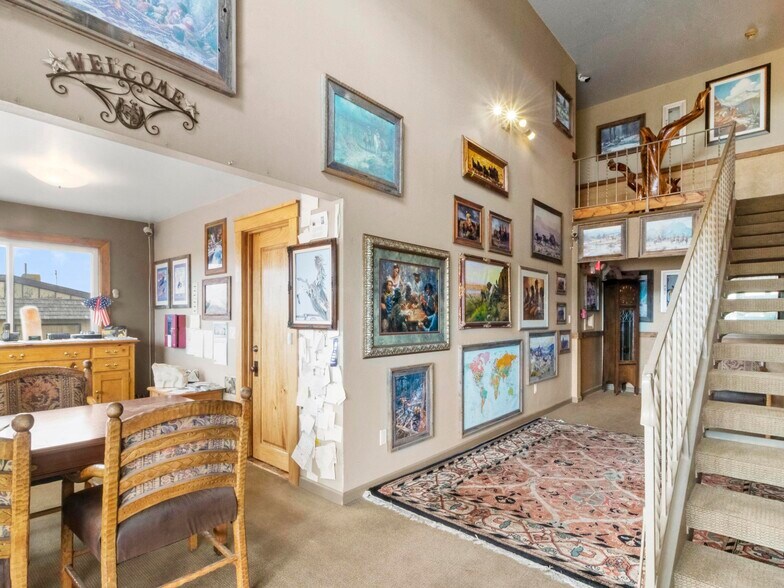 More Photos Of 1806 E Cedar Ave, Rawlins Hotel For Sale