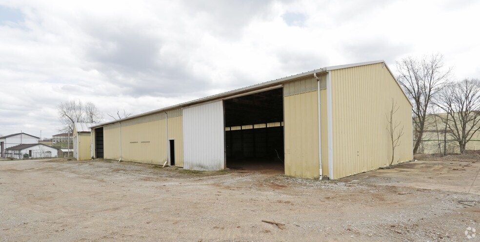 More Photos Of 6505 Emerson Ave, Parkersburg Service For Sale