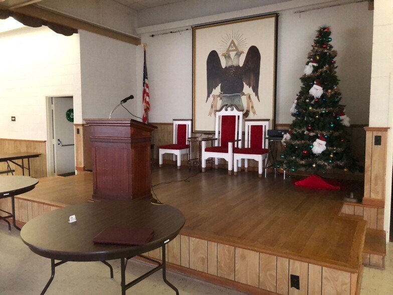 More Photos Of 3401 Cedar Ln, Portsmouth Lodge Meeting Hall For Sale