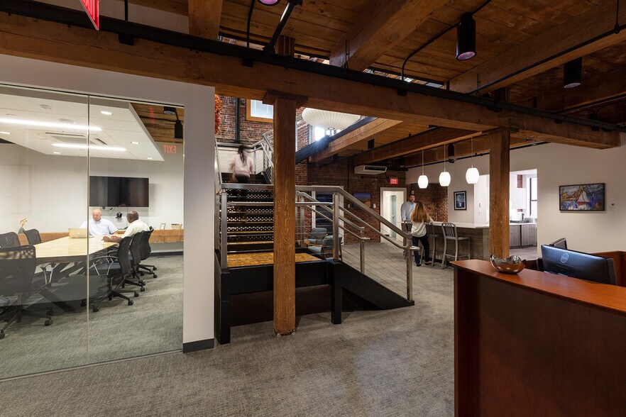 More Photos Of 121 High St, Boston Office For Lease