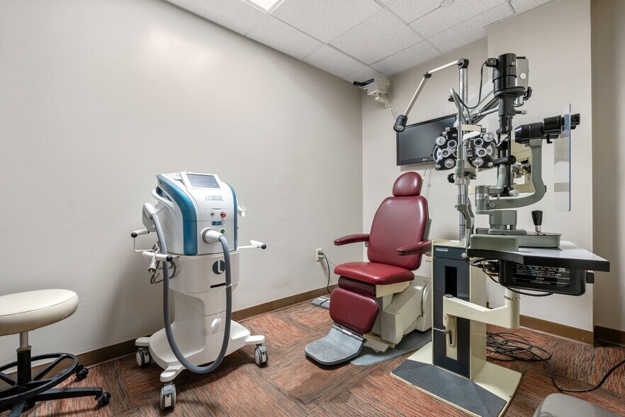 More Photos Of 400 Commonwealth Ave, Boston Medical For Sale