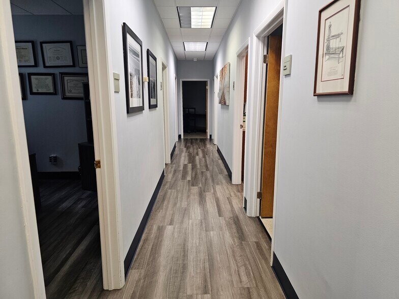 More Photos Of 500 Montauk Hwy, West Islip Medical For Lease