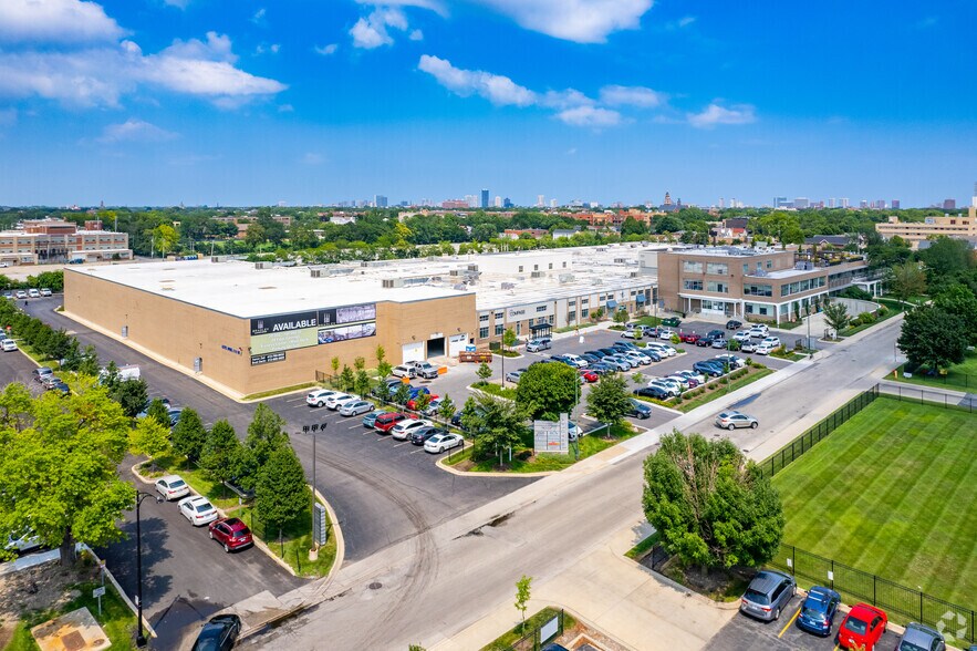 More Photos Of 2500 W Bradley Pl, Chicago Unknown For Lease