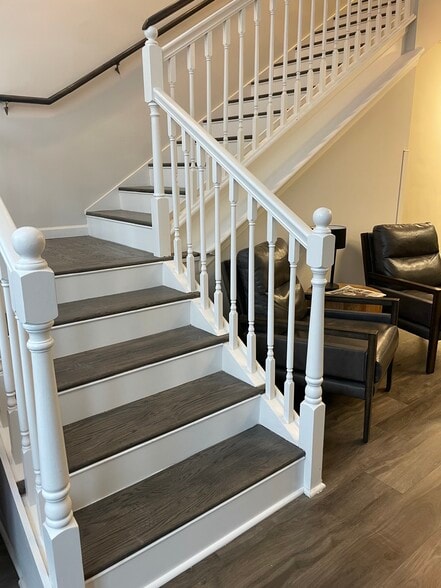 More Photos Of 112 S Maple St, Murfreesboro Office For Lease