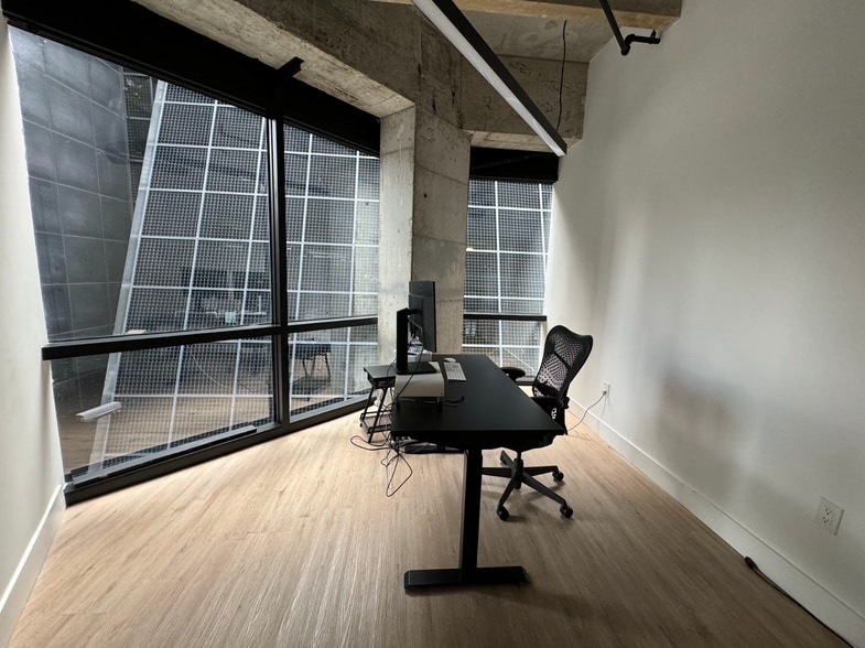 More Photos Of 1200 Brickell Ave, Miami Office For Sale