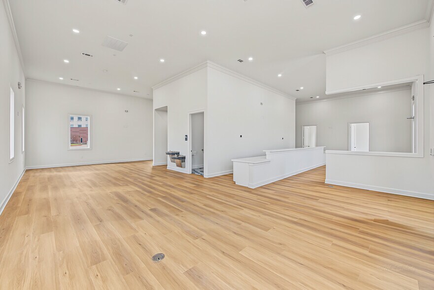 More Photos Of 8503 Union Chappel Rd, Fulshear Office For Sale