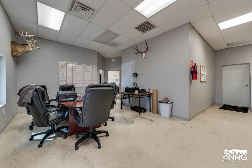 More Photos Of 9519 E CR 97, Midland Warehouse For Lease