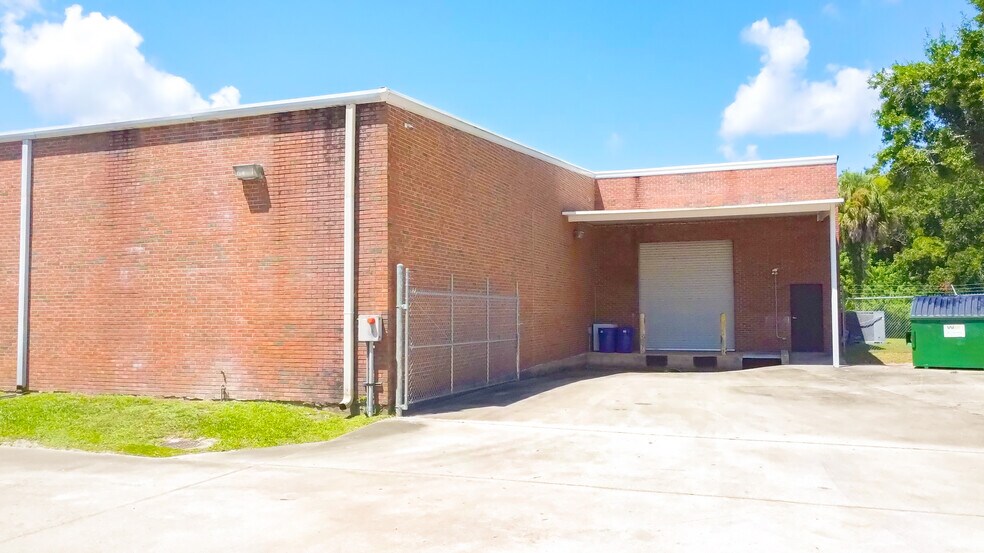 More Photos Of 3800 W New Haven Ave, Melbourne Freestanding For Lease