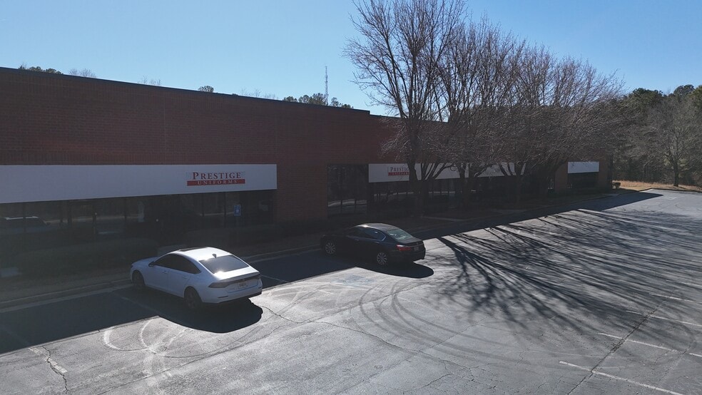 More Photos Of 5240 Snapfinger Park Dr, Lithonia Light Distribution For Lease