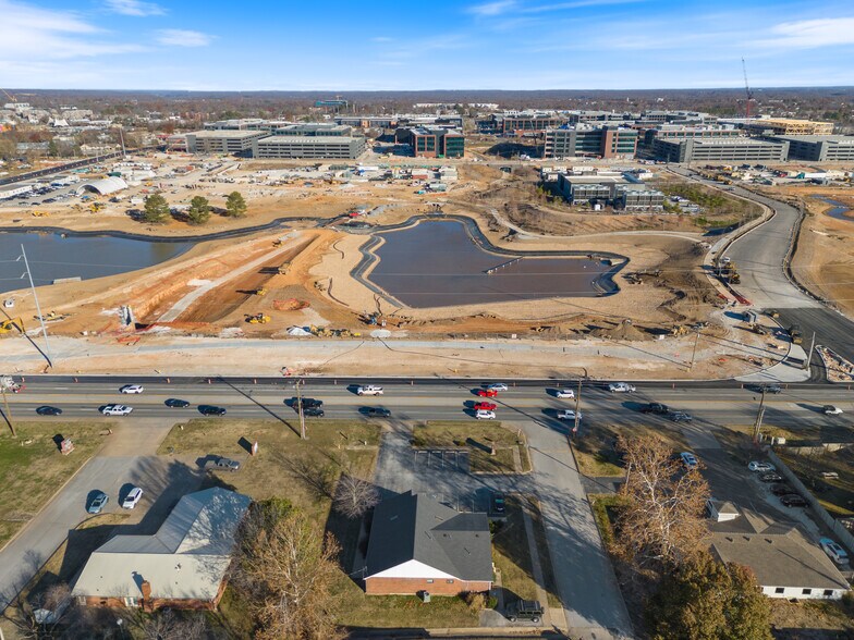 More Photos Of 1412 Se 14th St, Bentonville Medical For Sale