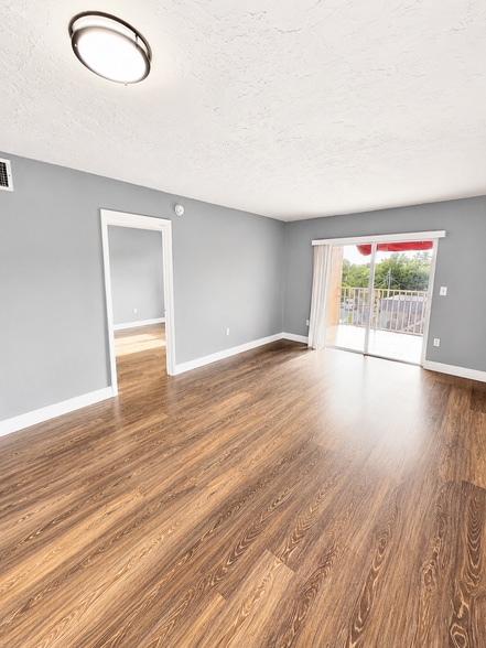 More Photos Of 2400 NW 16th Street Rd, Miami Apartments For Sale