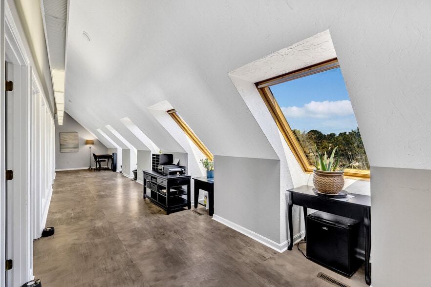 More Photos Of 38 Rt-134, South Dennis Loft Creative Space For Sale