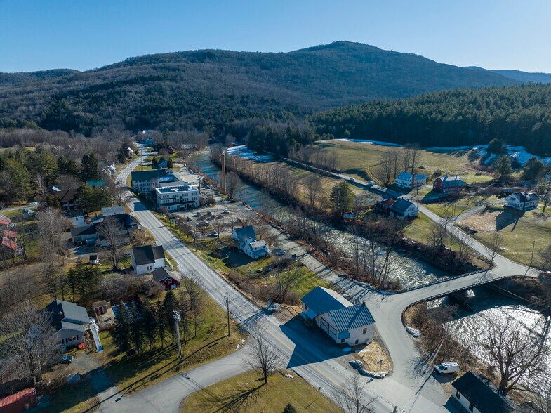 More Photos Of 7392 US-4, Woodstock Police Fire Station For Sale