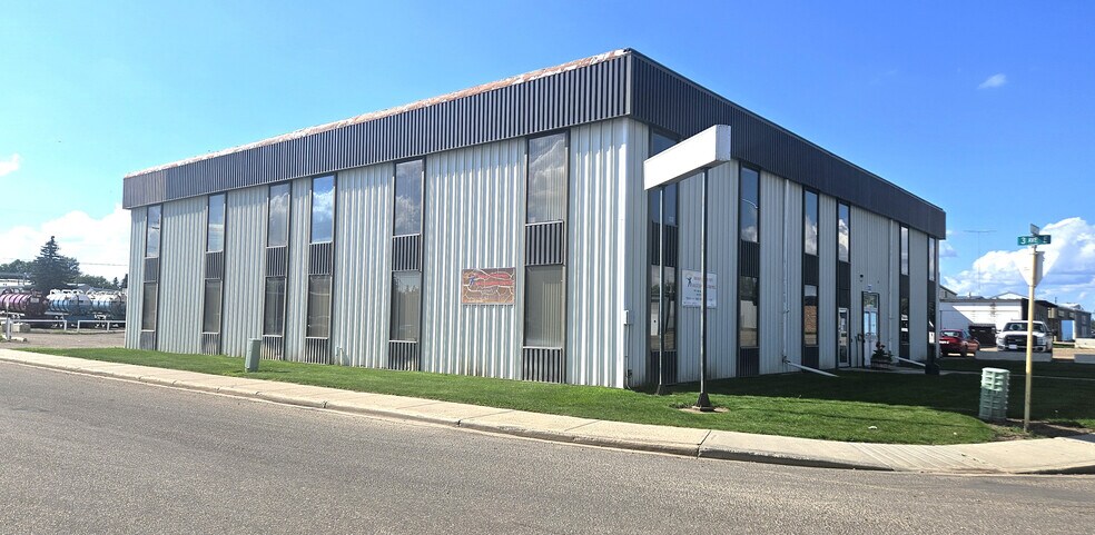 Primary Photo Of 303 8 St E, Brooks Office For Sale