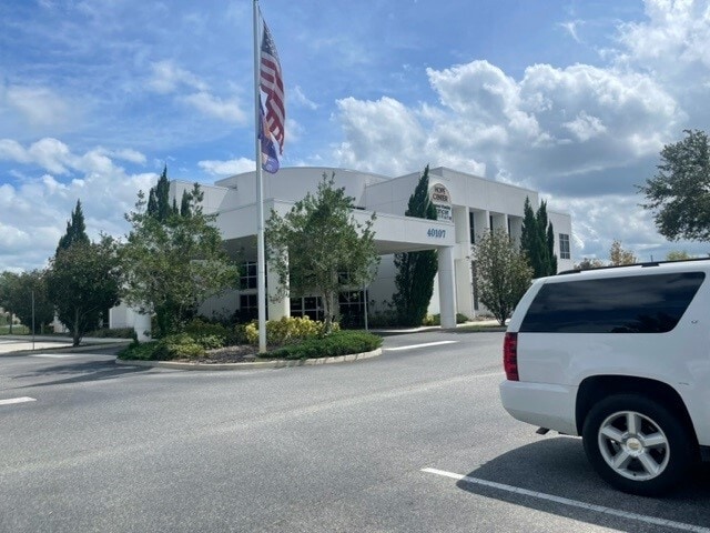 More Photos Of 40107 Highway 27, Davenport Medical For Lease